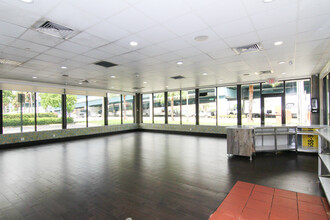 7500 NW 25th St, Miami, FL for lease Building Photo- Image 1 of 2