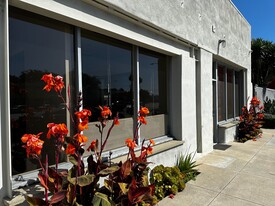 11522 W Washington Blvd - Office Space