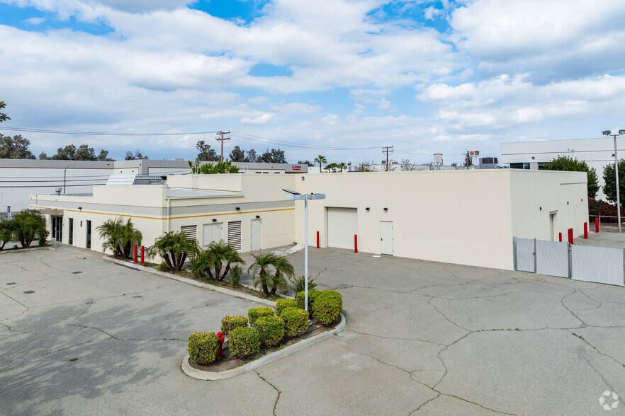 1000 Walnut Ave, Pomona, CA for lease - Building Photo - Image 2 of 6