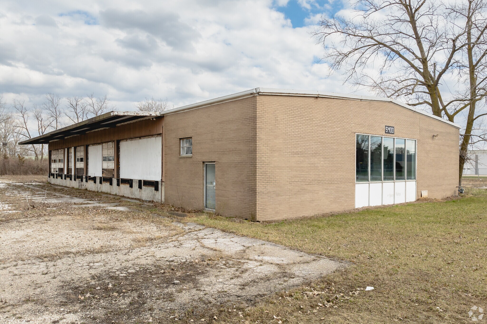 5400 Enterprise Blvd, Toledo, OH for sale Primary Photo- Image 1 of 1