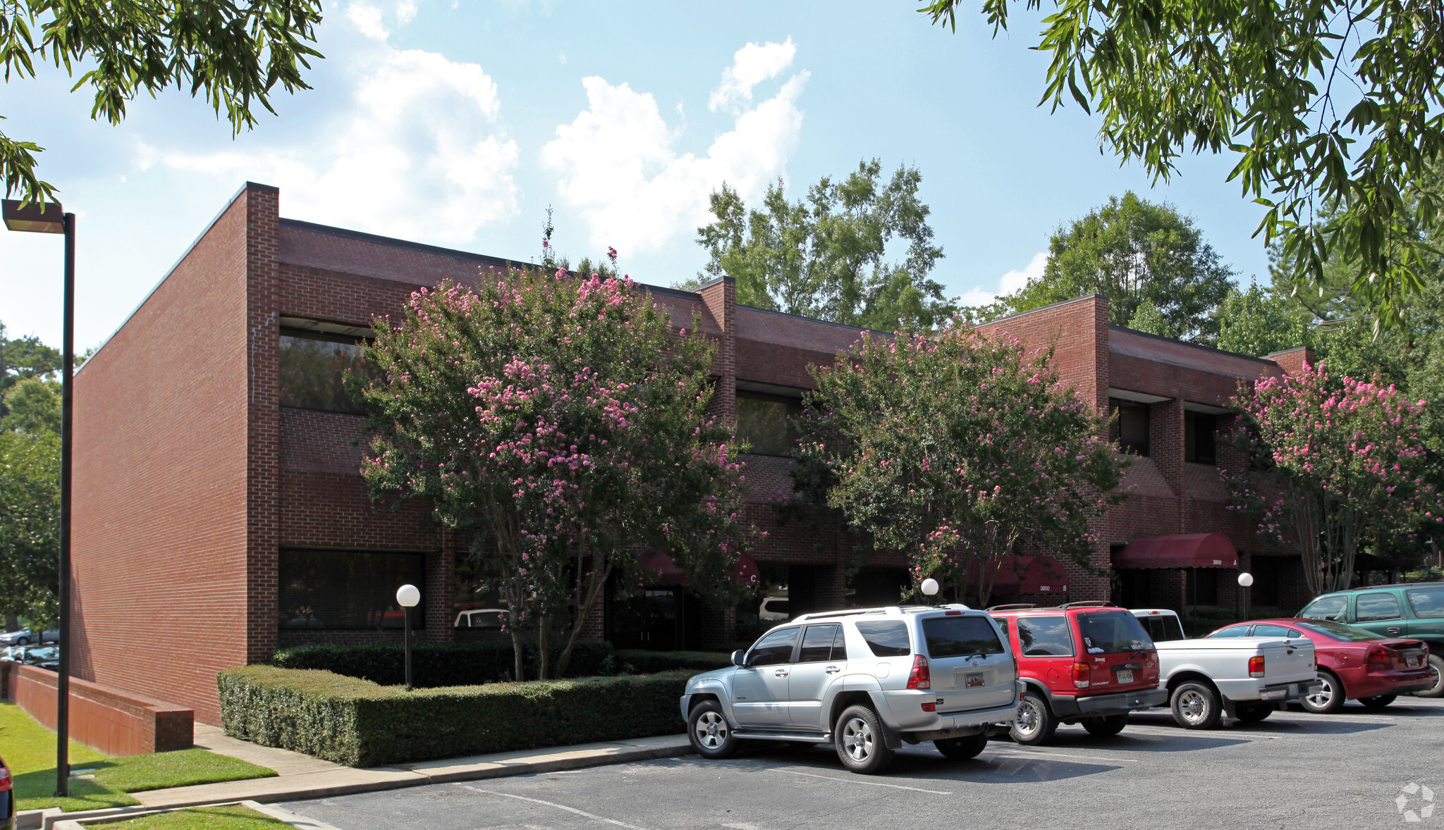 3800 Forest Dr, Columbia, SC for lease Building Photo- Image 1 of 9