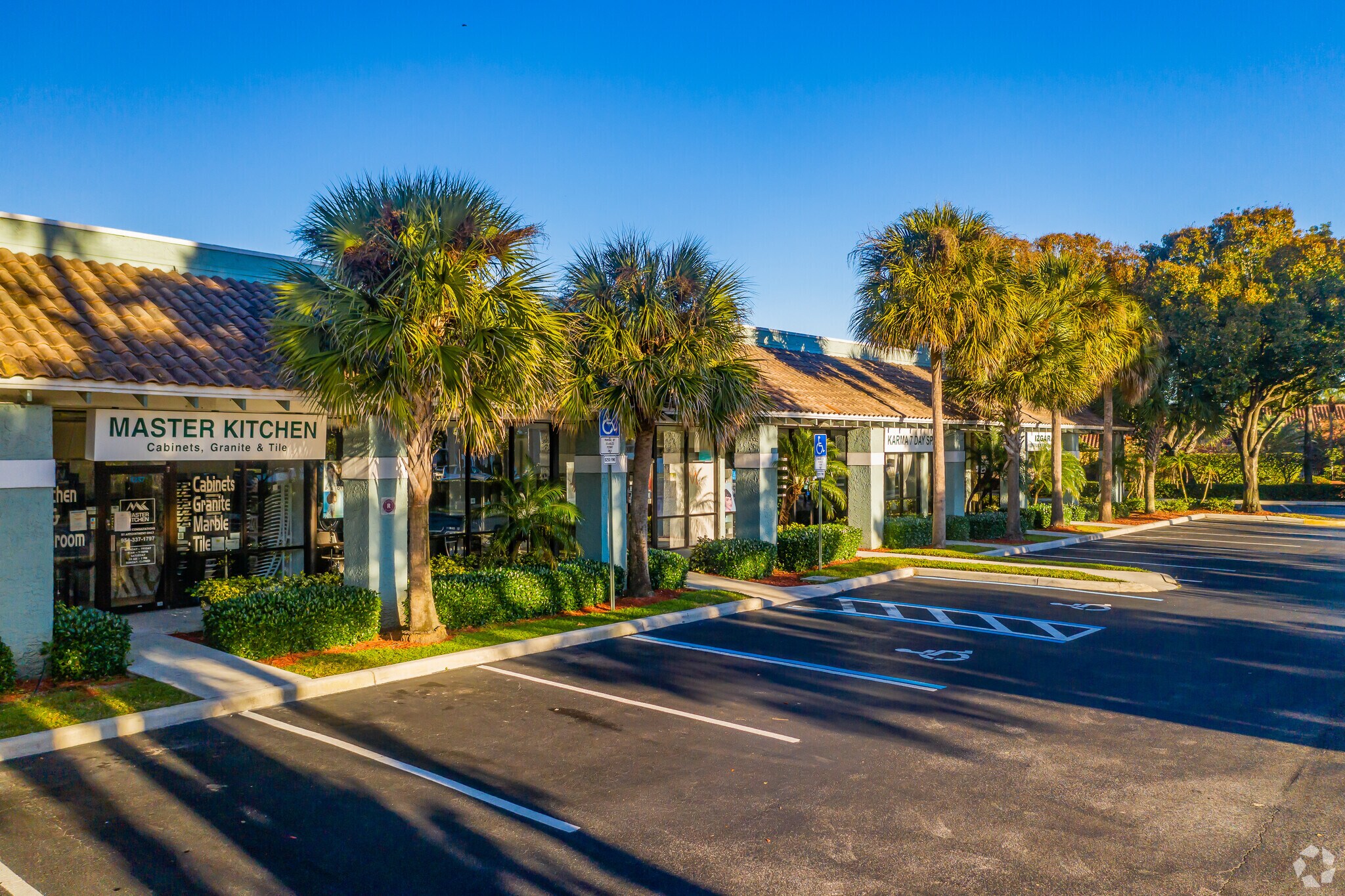 12511269 S Pine Island Rd, Plantation, FL 33324 Turtle Run Shopping