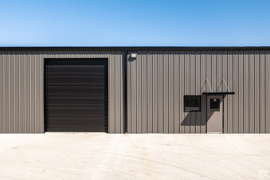 4687 Johnson Ln, Argyle, TX for lease - Building Photo - Image 3 of 11