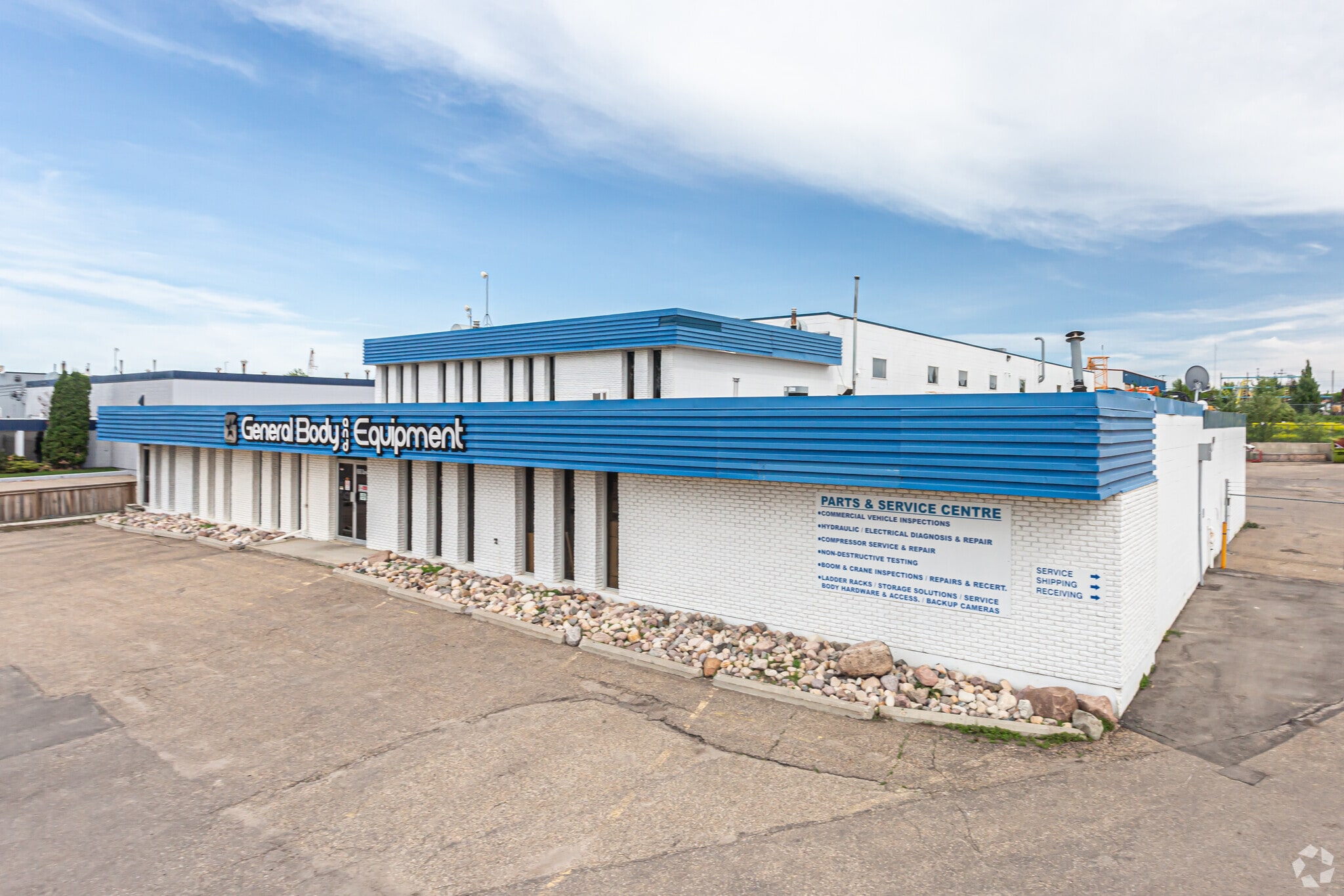 8503 Davies Rd NW, Edmonton, AB for sale Primary Photo- Image 1 of 1