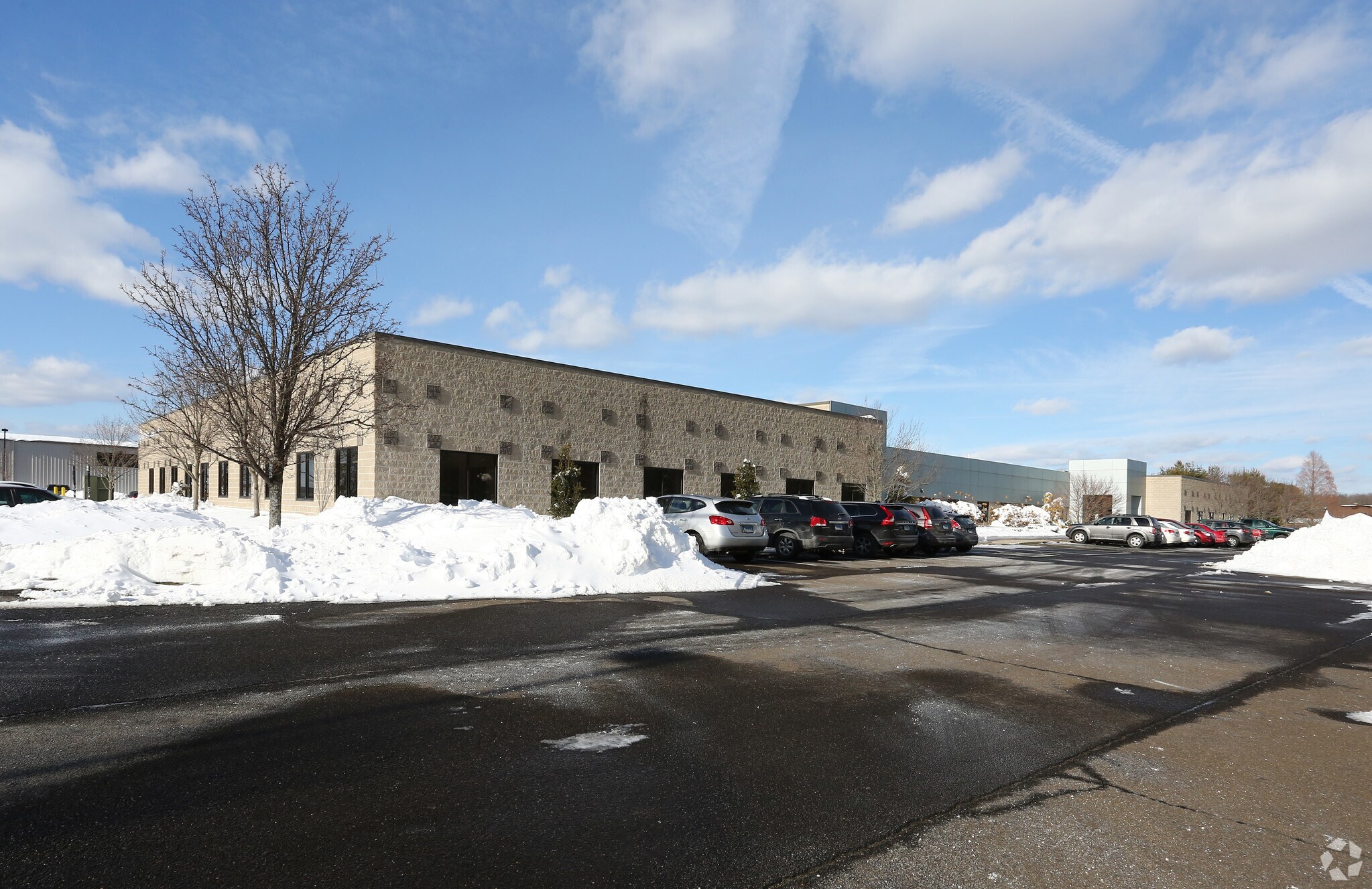 688 E Main St, Branford, CT for sale Primary Photo- Image 1 of 1