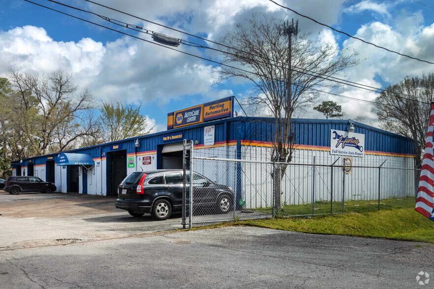 4934 Acorn St, Houston, TX for sale - Primary Photo - Image 1 of 11