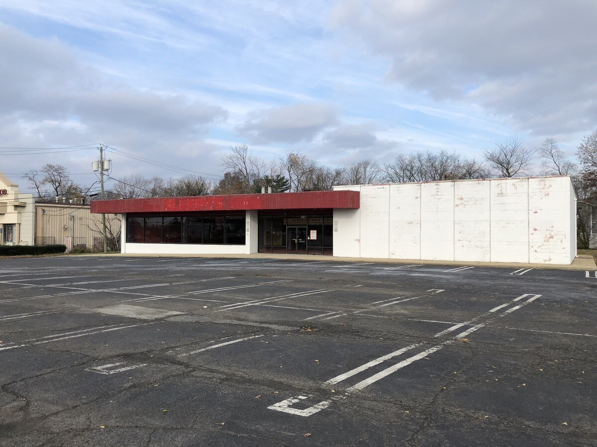 690 State Route 18, East Brunswick, NJ 08816