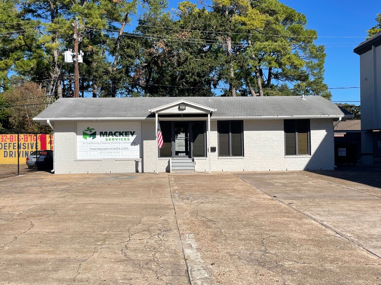 10124 Long Point Rd, Houston, TX for lease - Building Photo - Image 2 of 9