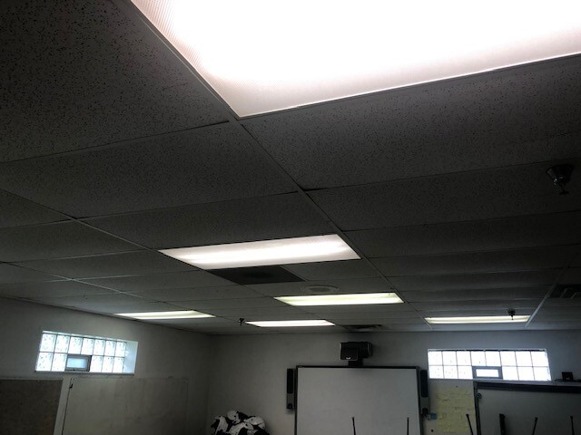 3111 Elmwood St, Detroit, MI for lease - Interior Photo - Image 3 of 7