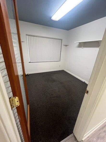 4406 Bayard St, San Diego, CA for lease - Building Photo - Image 3 of 6