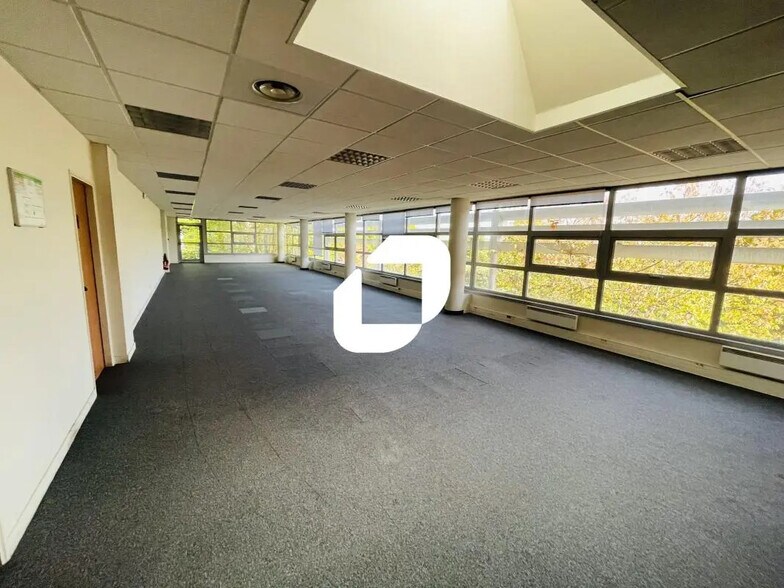 20 Boulevard De L'Europe, Combs-la-Ville for lease - Interior Photo - Image 2 of 5