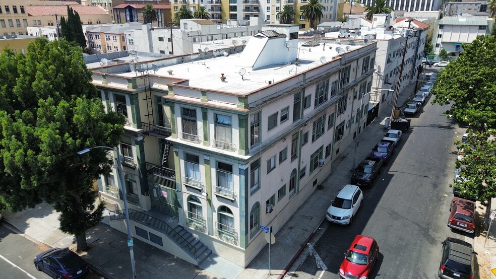 2809 W 8th St, Los Angeles, CA for sale - Building Photo - Image 1 of 9