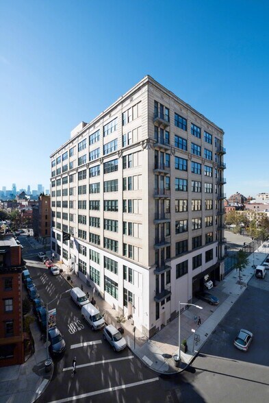 2 Gansevoort St, New York, NY for lease - Building Photo - Image 1 of 4