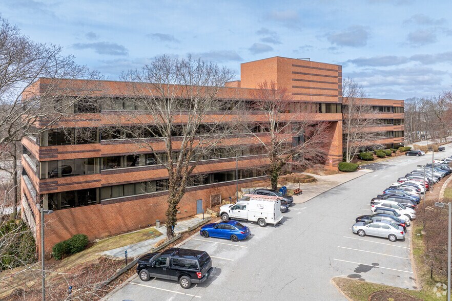 600 Unicorn Park Dr, Woburn, MA for lease - Building Photo - Image 1 of 5