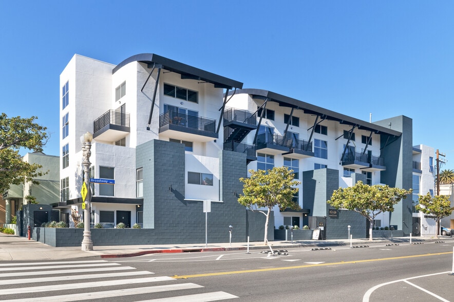 1617 Broadway, Santa Monica, CA for lease - Building Photo - Image 3 of 4