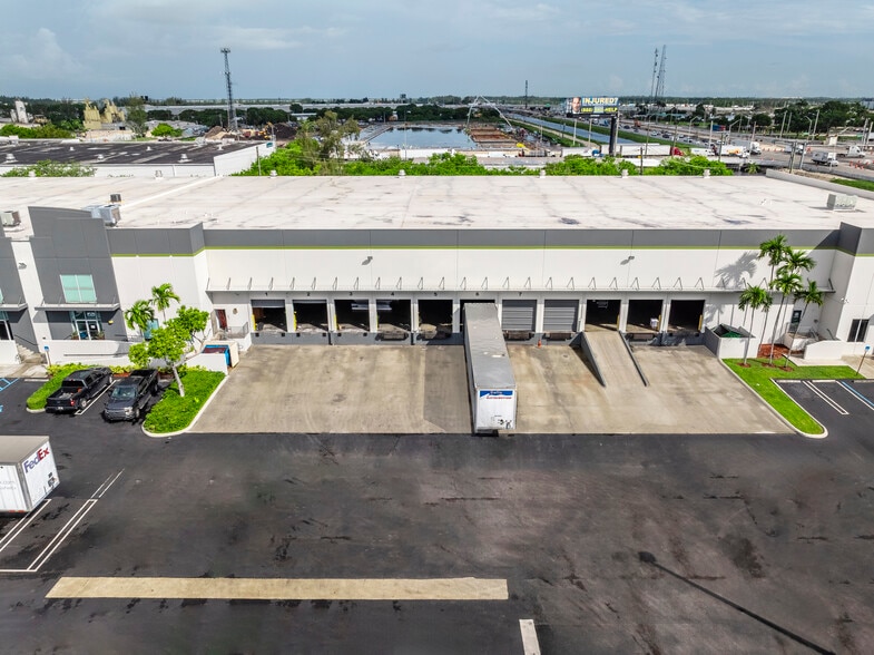 11205-11265 NW 131st St, Medley, FL for lease - Building Photo - Image 1 of 8