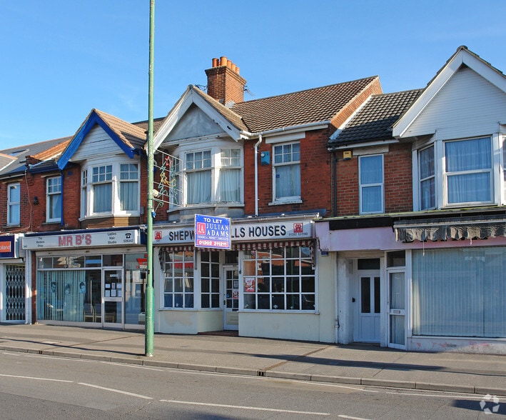 541 Wimborne Rd, Bournemouth for lease - Primary Photo - Image 1 of 2