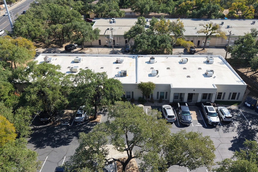 11754 Jollyville Rd, Austin, TX for lease - Building Photo - Image 2 of 6
