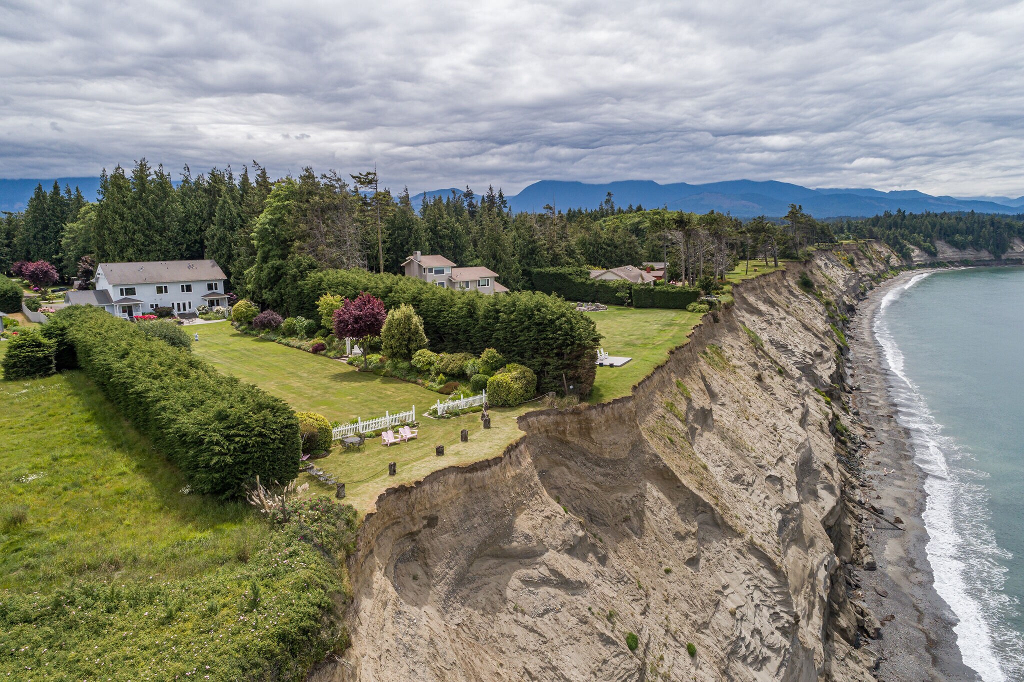 397 Monterra Dr, Port Angeles, WA for sale Primary Photo- Image 1 of 1