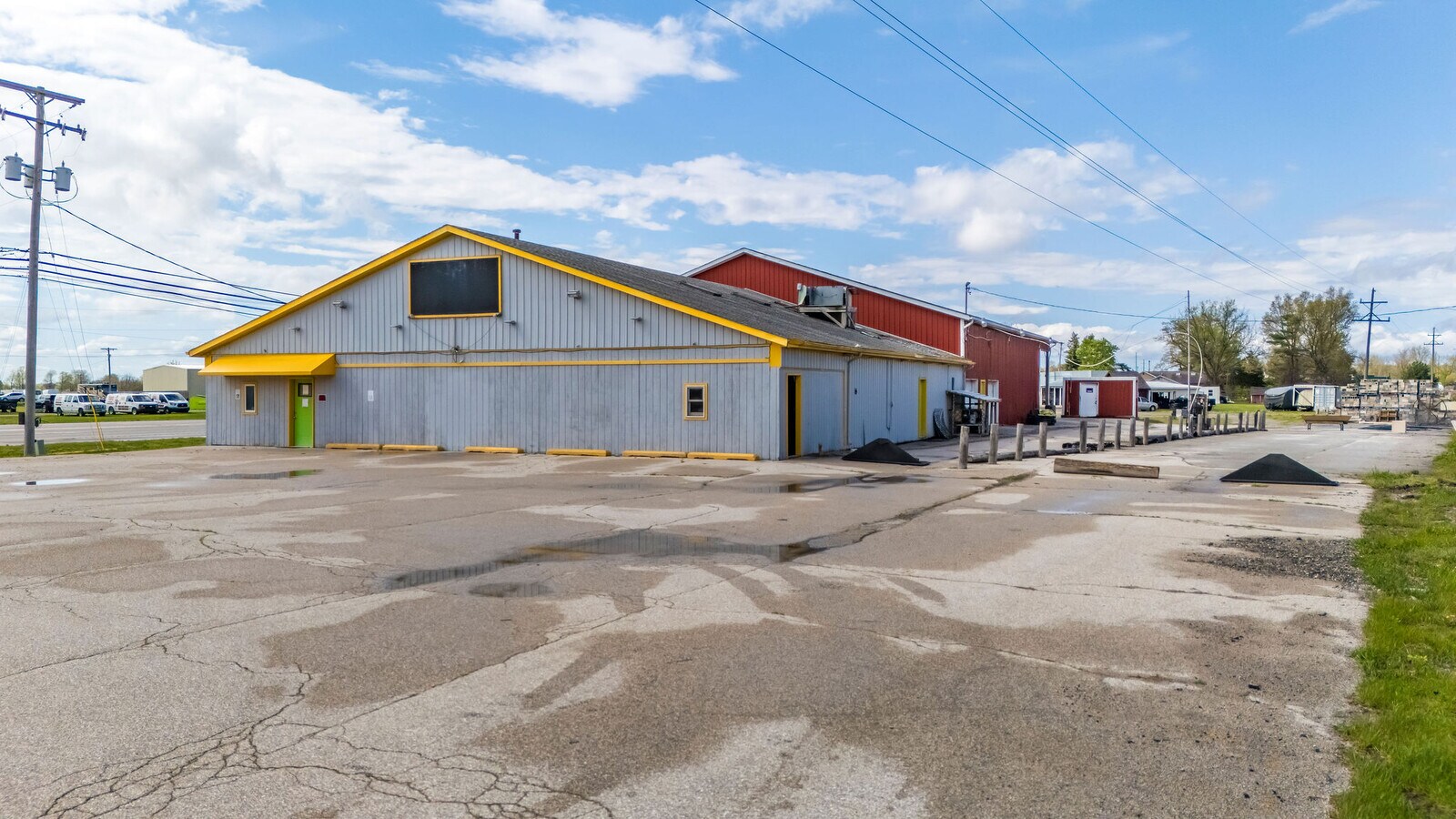 2807 S Huron Rd, Kawkawlin, MI 48631 Industrial for Sale