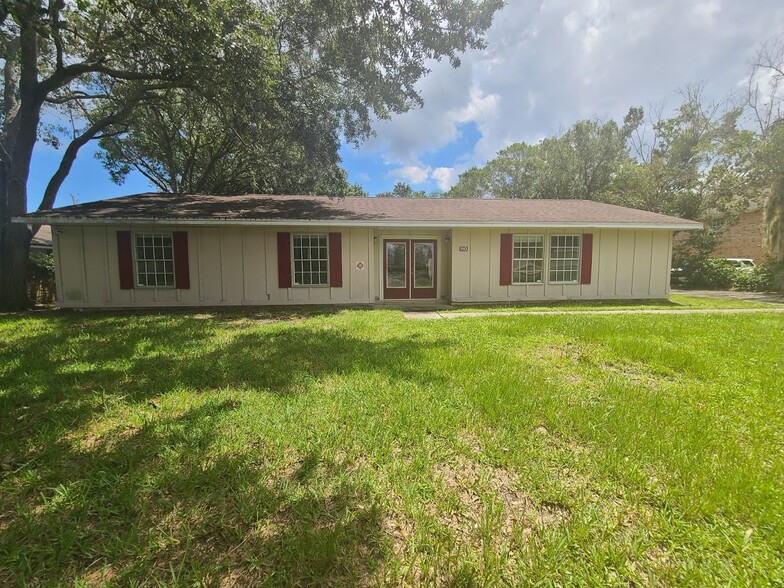 110 Bry Lynn Dr, Melbourne, FL for sale - Building Photo - Image 1 of 6