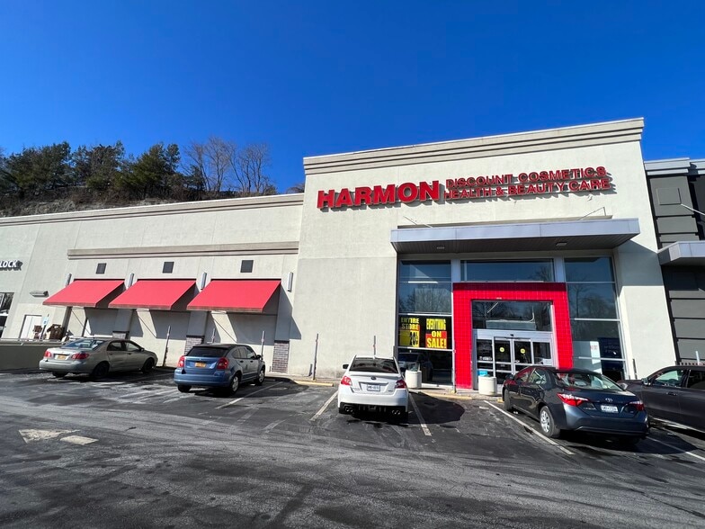 2141 Central Park Ave, Yonkers, NY for lease - Building Photo - Image 1 of 6