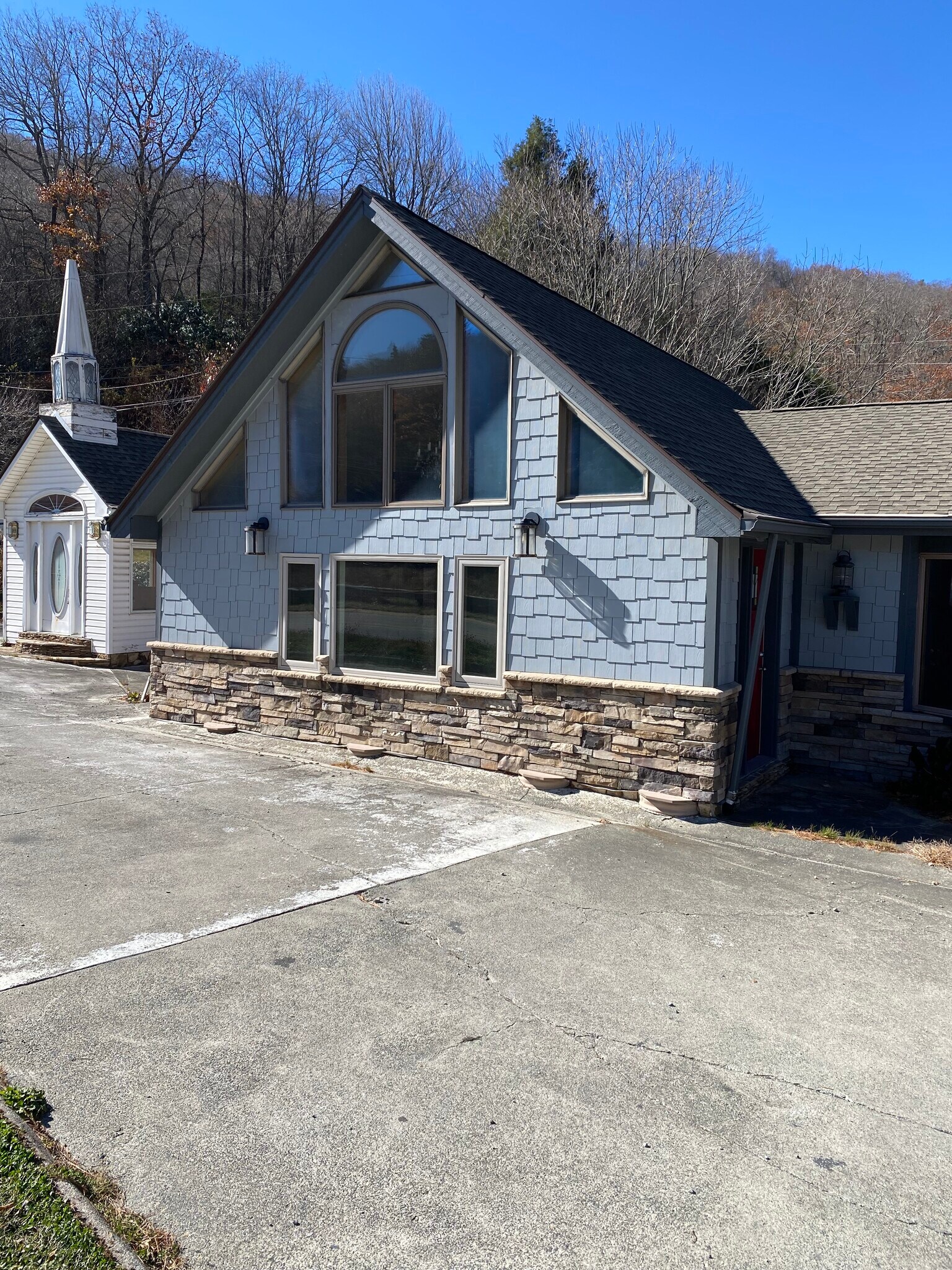 5058 US Highway 321 S, Blowing Rock, NC for sale Building Photo- Image 1 of 1