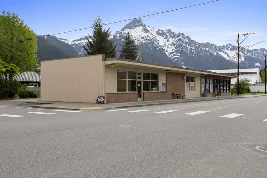 1075 Darrington St, Darrington, WA for sale - Building Photo - Image 1 of 1