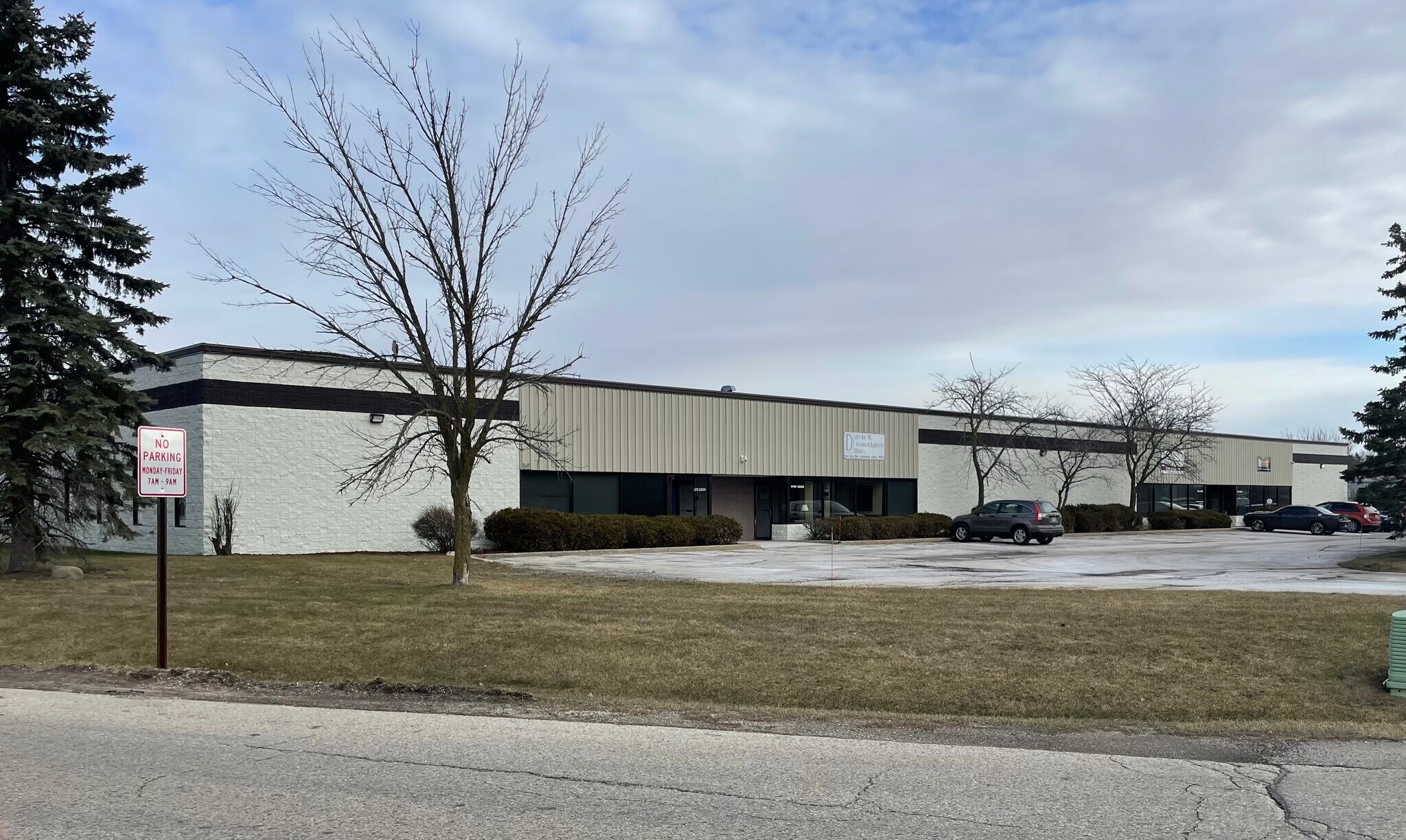 W184S8372 Challenger Dr, Muskego, WI for sale Building Photo- Image 1 of 1