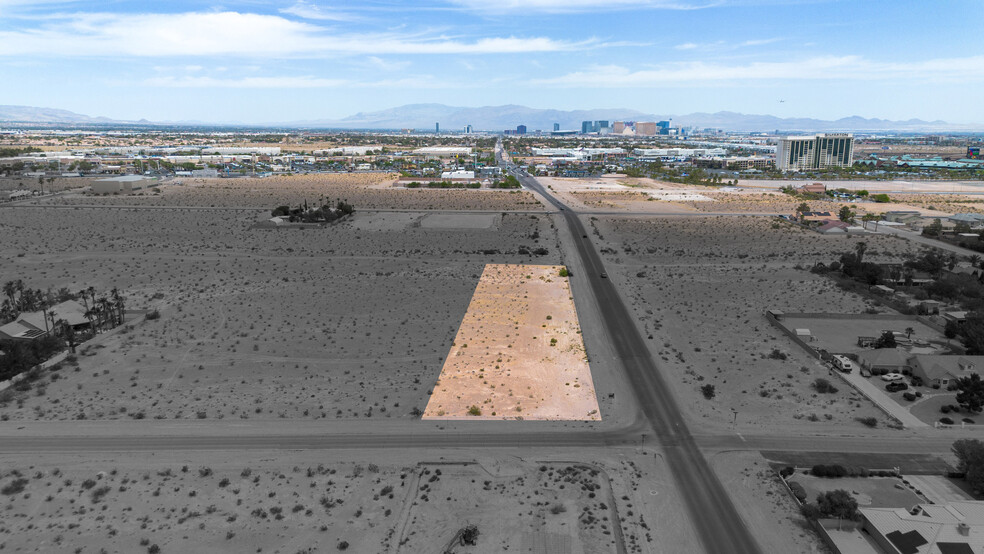 3800 W Ford Ave, Las Vegas, NV for sale - Aerial - Image 3 of 19