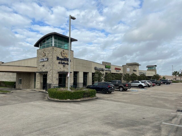 11510 Space Center Blvd, Houston, TX for lease - Building Photo - Image 1 of 4