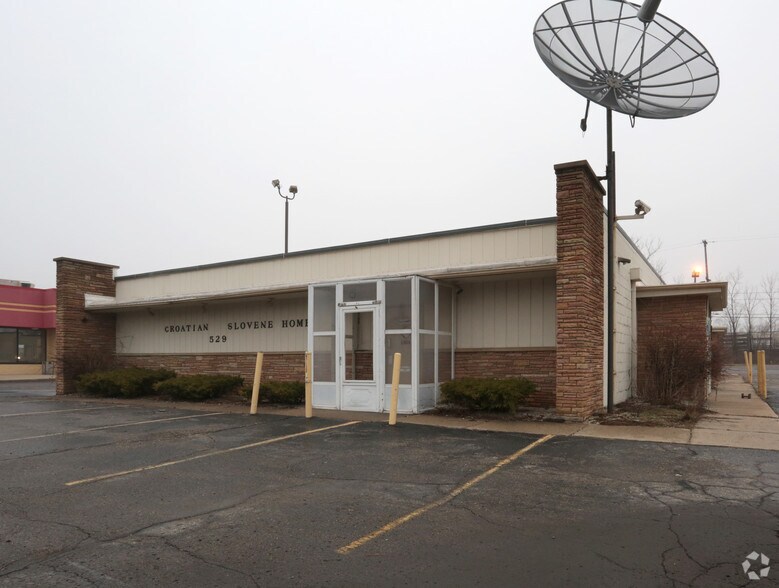 529 S Dort Hwy, Flint, MI for sale - Primary Photo - Image 1 of 1