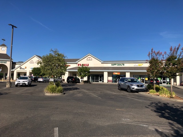 1105-1129 S Cloverdale Blvd, Cloverdale, CA for lease - Building Photo - Image 3 of 5