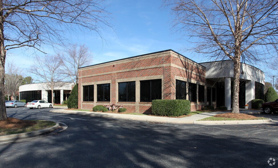 7901 Strickland Rd, Raleigh, NC 27615