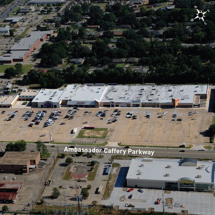 3501-3561 Ambassador Caffery Pky, Lafayette, LA for sale Primary Photo- Image 1 of 1