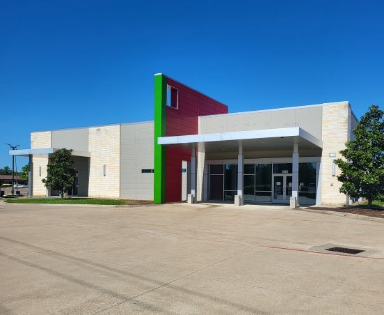 1801 W Loop 281, Longview, TX for lease - Building Photo - Image 1 of 18