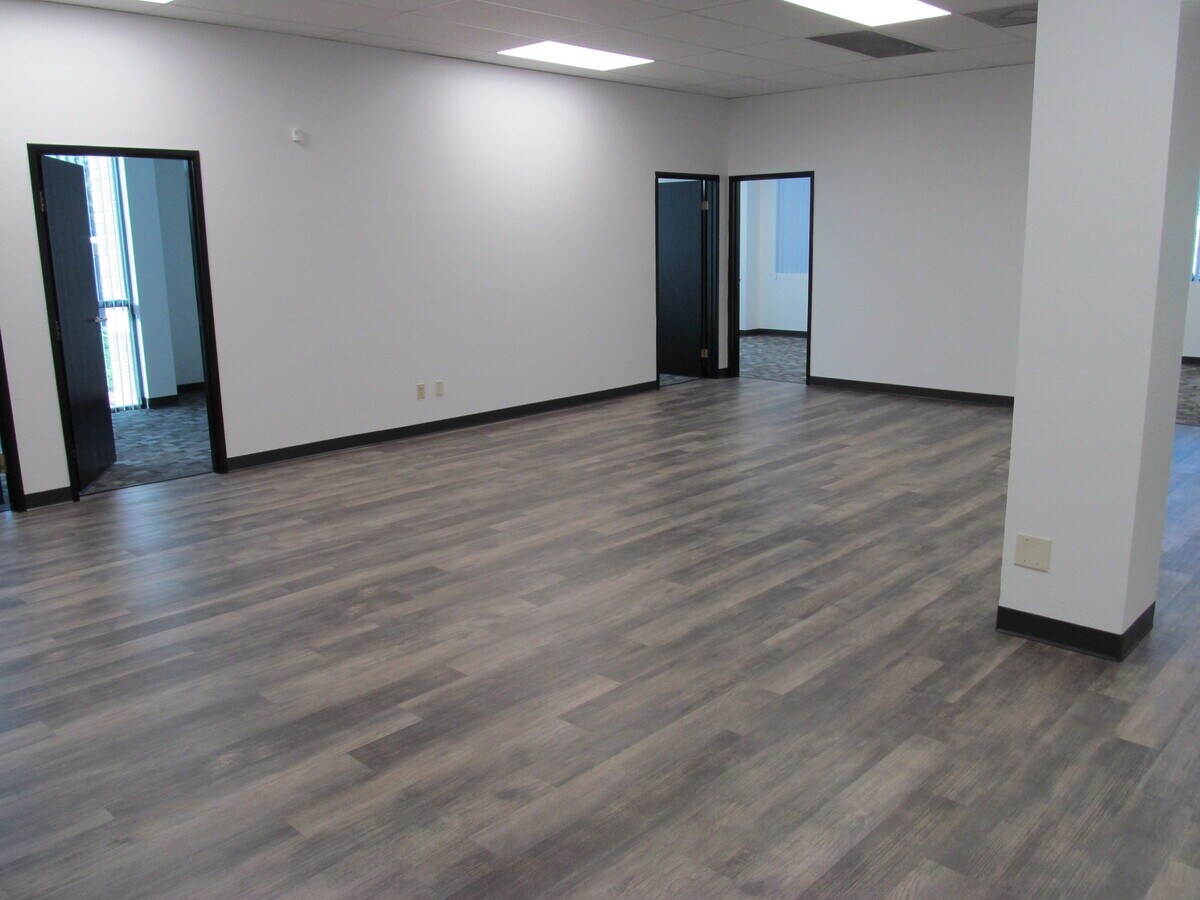 5550 W Flamingo Rd, Las Vegas, NV 89103 | LoopNet