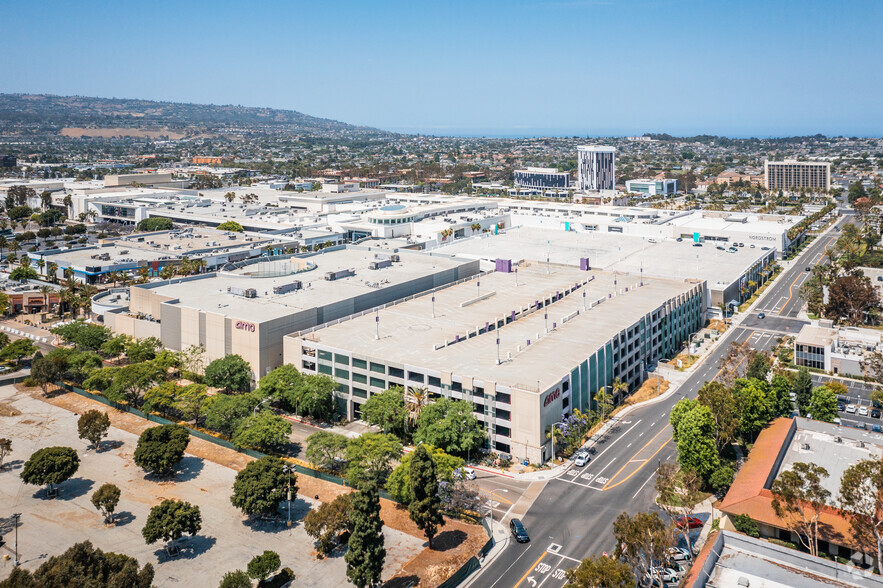 21712 Hawthorne Blvd, Torrance, CA for lease - Aerial - Image 3 of 70