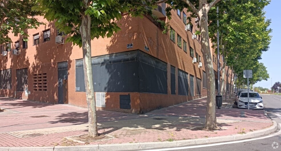 Calle Dehesa de Vicálvaro, 11, Madrid, Madrid for lease - Interior Photo - Image 1 of 1