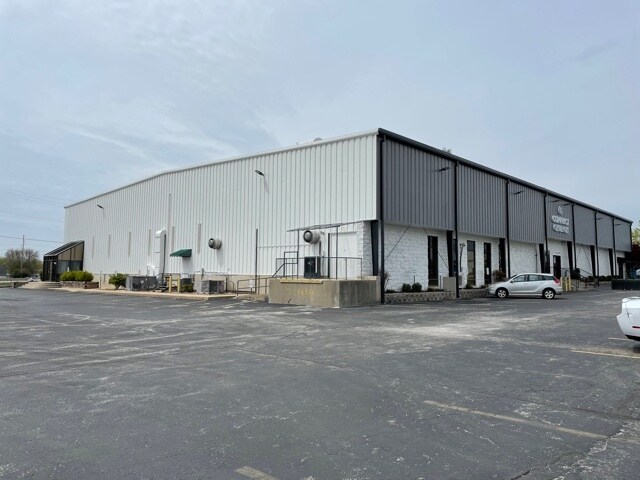 3530 E Sunshine St, Springfield, MO for sale Building Photo- Image 1 of 1