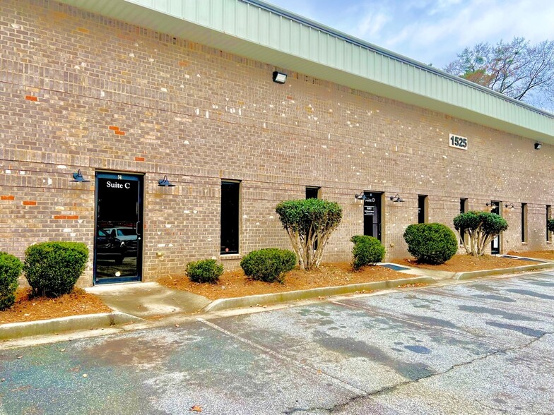 1525 Senoia Rd, Tyrone, GA for lease - Building Photo - Image 2 of 7