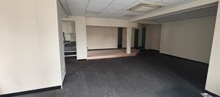 17-19 Market Pl, Ashbourne for lease Interior Photo- Image 2 of 2