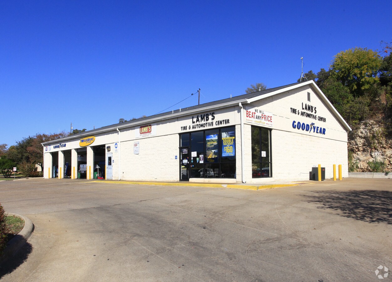 3564 Far West Blvd, Austin, TX 78731 Lamb's Tire & Automotive