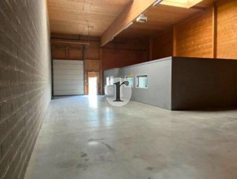 Flex in Wattrelos for sale - Building Photo - Image 3 of 4