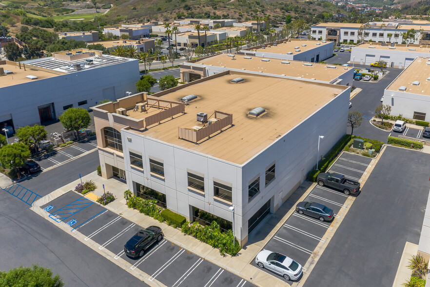 1251 Puerta Del Sol, San Clemente, CA for lease - Building Photo - Image 3 of 28