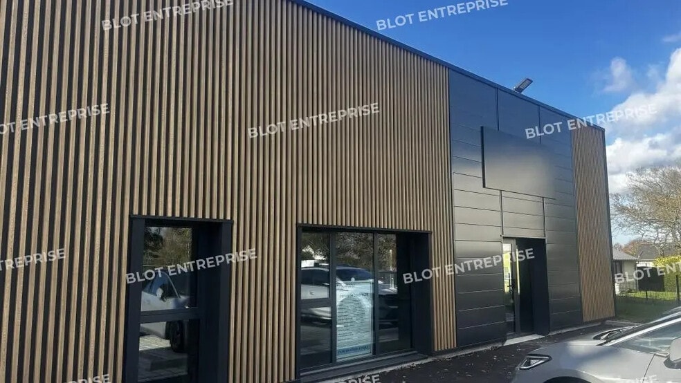 Office in La Bouëxière for sale - Building Photo - Image 3 of 8