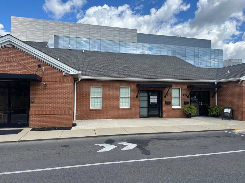 387-399 E Livingston Ave, Columbus, OH for lease - Building Photo - Image 2 of 4