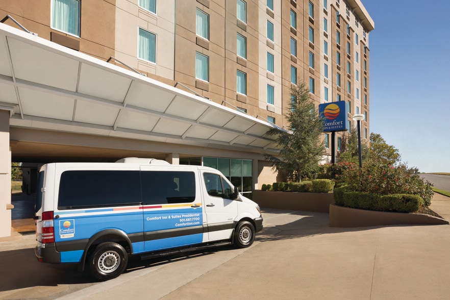 707 Interstate 30, Little Rock, AR for sale - Building Photo - Image 2 of 53