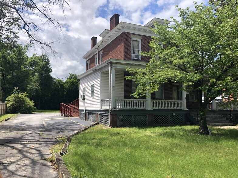 3010 Chamberlayne Ave, Richmond, VA 23227