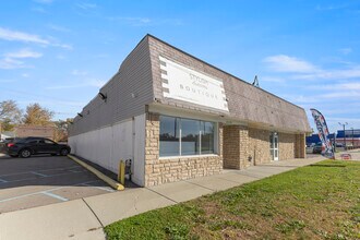 25420 Grand River ave, Redford Twp, MI for lease Interior Photo- Image 2 of 36